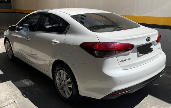 KIA CERATO 1.6 SX 16V FLEX 4P AUTOMÁTICO